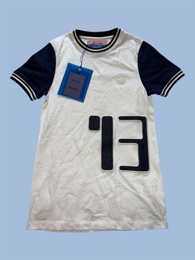 Acne Studios Blå Konst White with Navy Sleeves Graphic Number Patch and Logo Tee